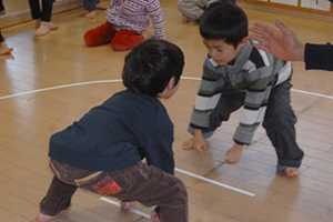 地球の平和な未来の為、子どもたちがグローバルな視点で考え、行動できる力の育成をします