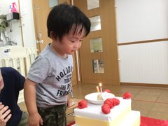 フロンティアキッズ ブログ記事 7月の誕生会のイメージサムネイル画像