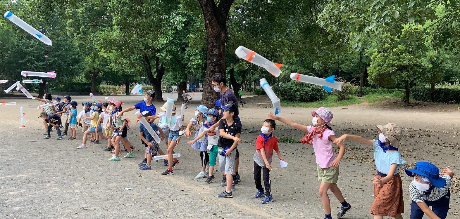 フロンティアキッズ ブログ記事 🌴サマースクールPART２🌴　～理科実験Ⅱ～のイメージサムネイル画像