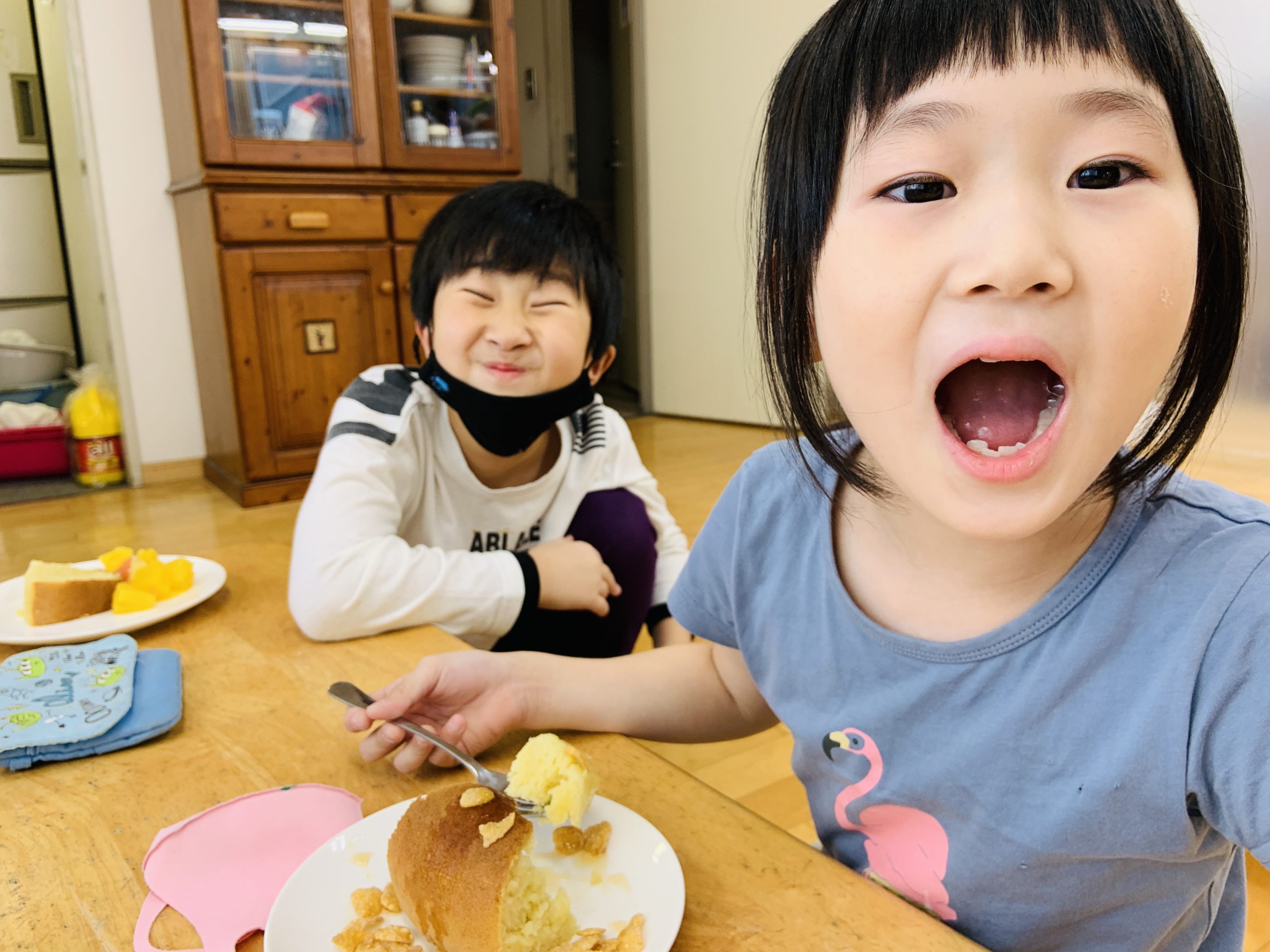 フロンティアキッズ ブログ記事 🍰10月誕生日会＆工作🎨のイメージサムネイル画像