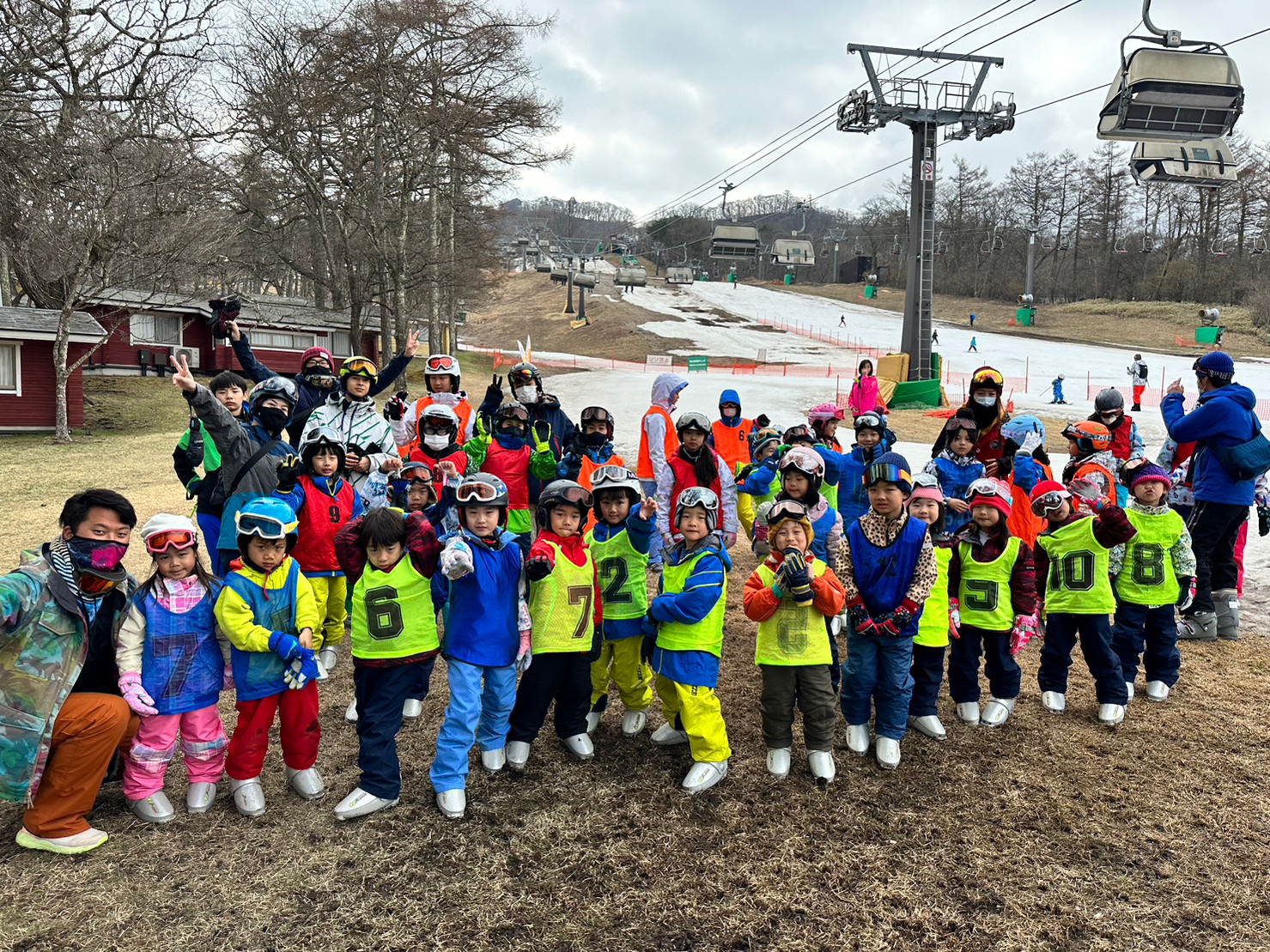 フロンティアキッズ ブログ記事 春スキ～🎿🎿のイメージサムネイル画像