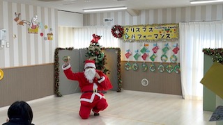 フロンティアキッズ ブログ記事 🎄クリスマスパフォーマンス🎄のイメージサムネイル画像