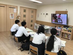 フロンティアキッズ ブログ記事 中学生の企業訪問のイメージサムネイル画像