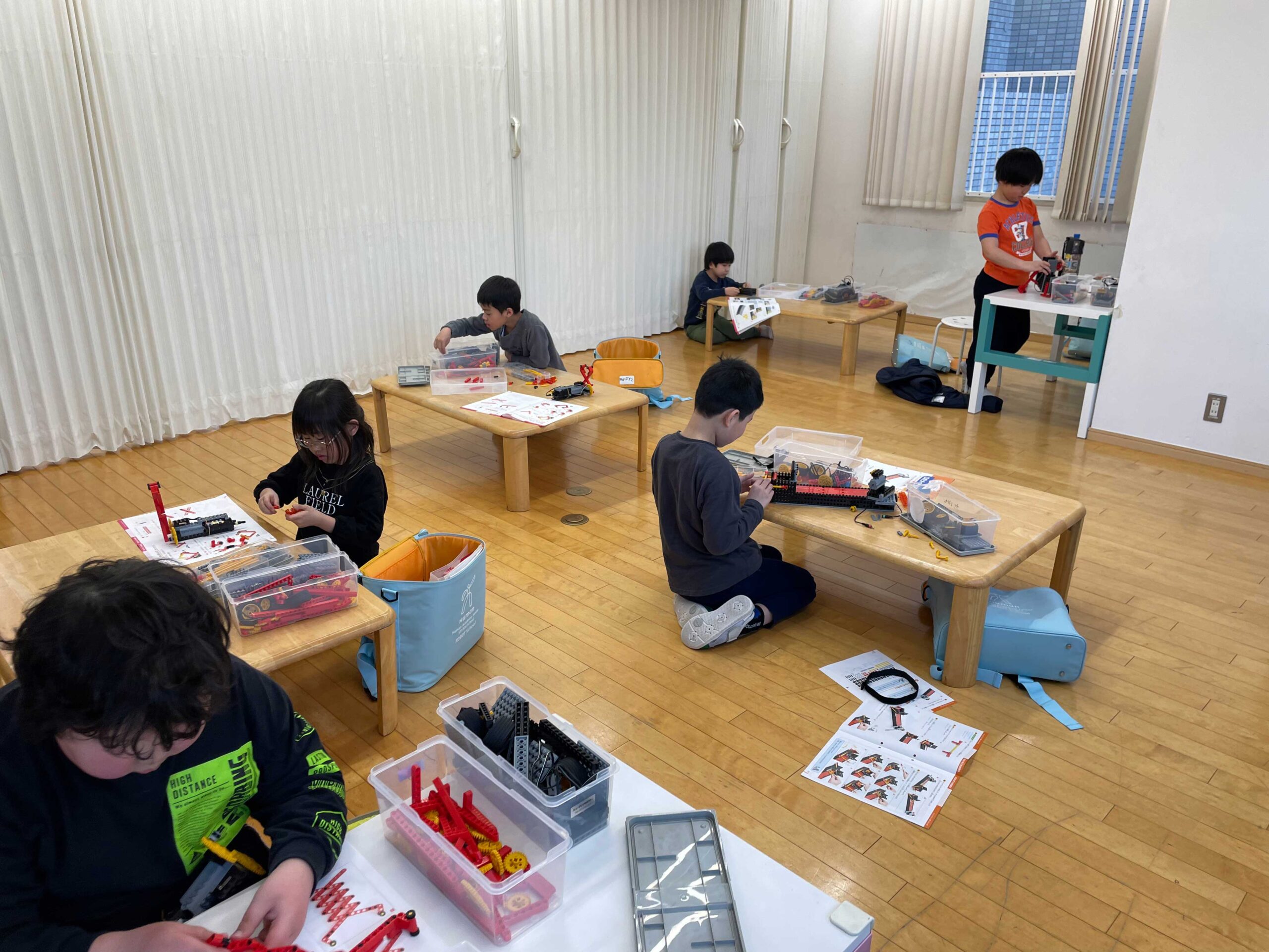 お知らせ 【ロボット教室】早稲田教室、市ヶ谷教室のようすのイメージサムネイル画像