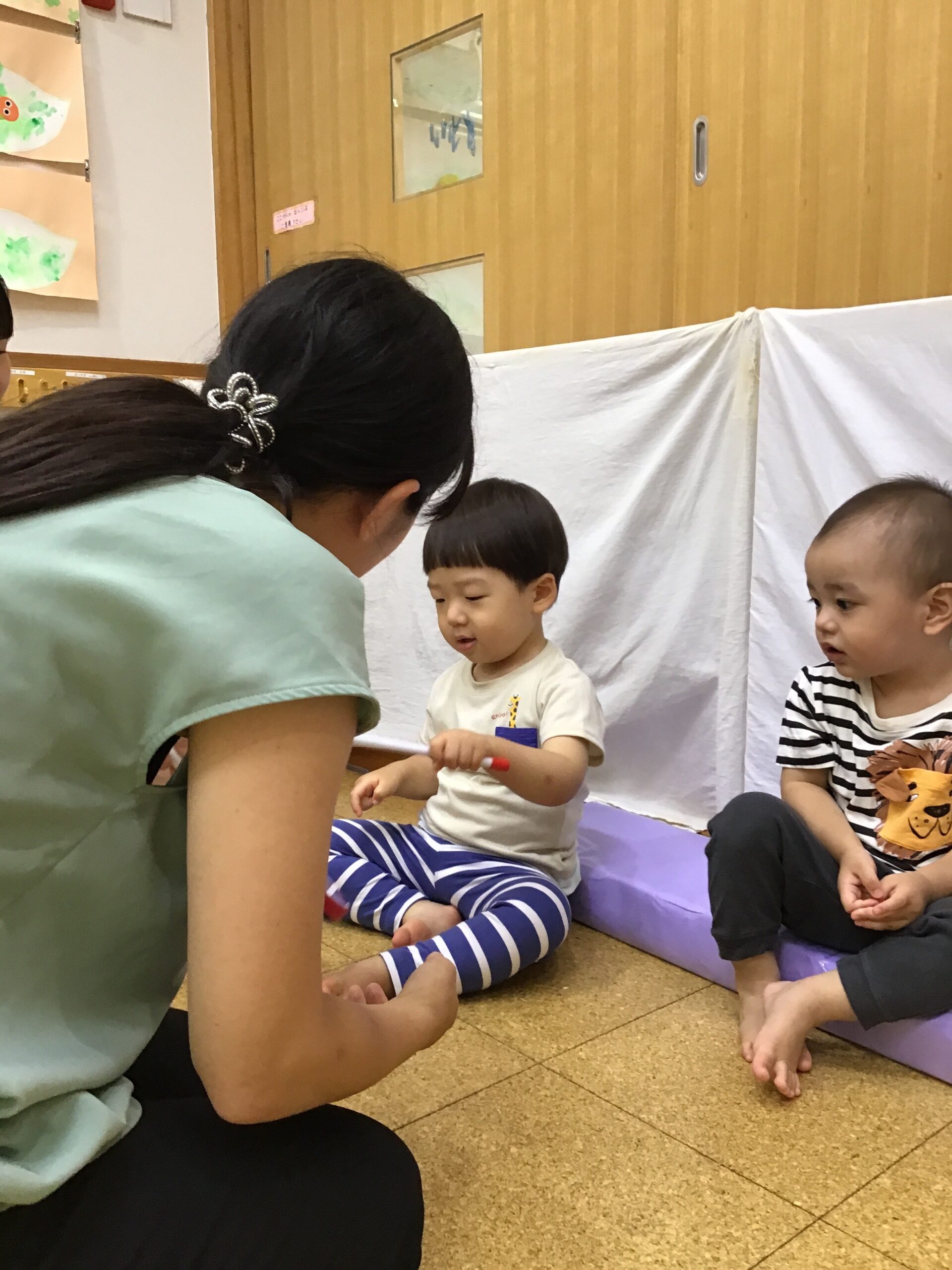 フロンティアキッズ ブログ記事 🎺わかば組・かえで組　リトミック活動🎺のイメージサムネイル画像