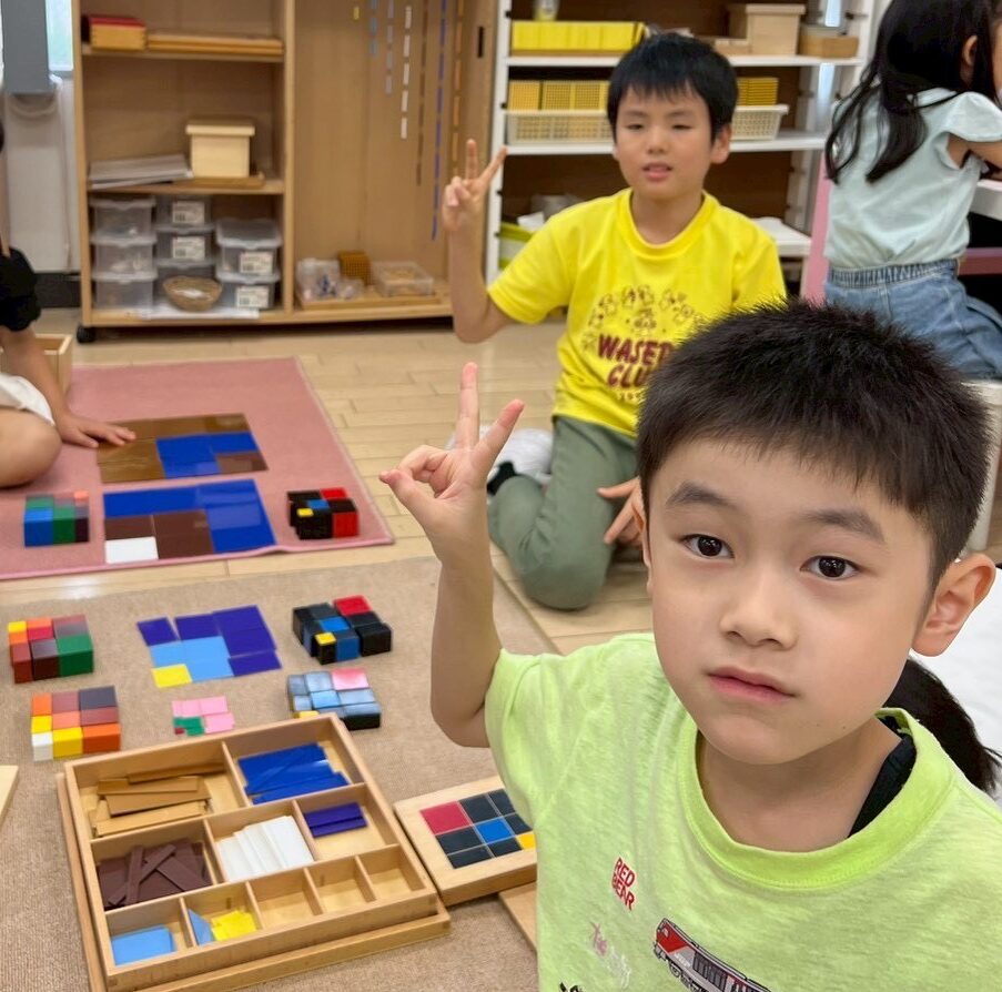 フロンティアキッズ ブログ記事 🍂10月のこどもたち【モンッテソーリ】🍂のイメージサムネイル画像