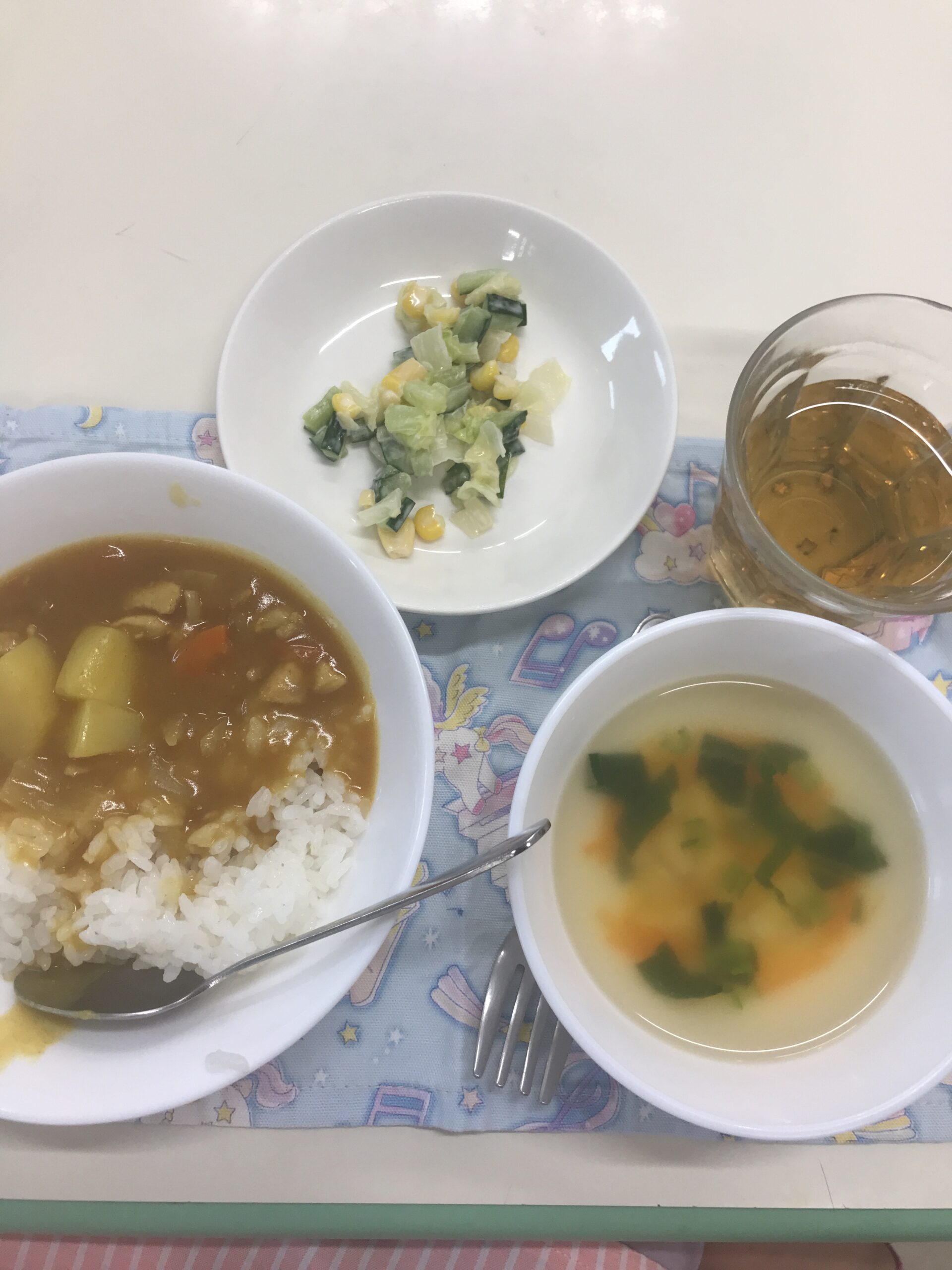 フロンティアキッズ ブログ記事 カレーライス作りのイメージサムネイル画像