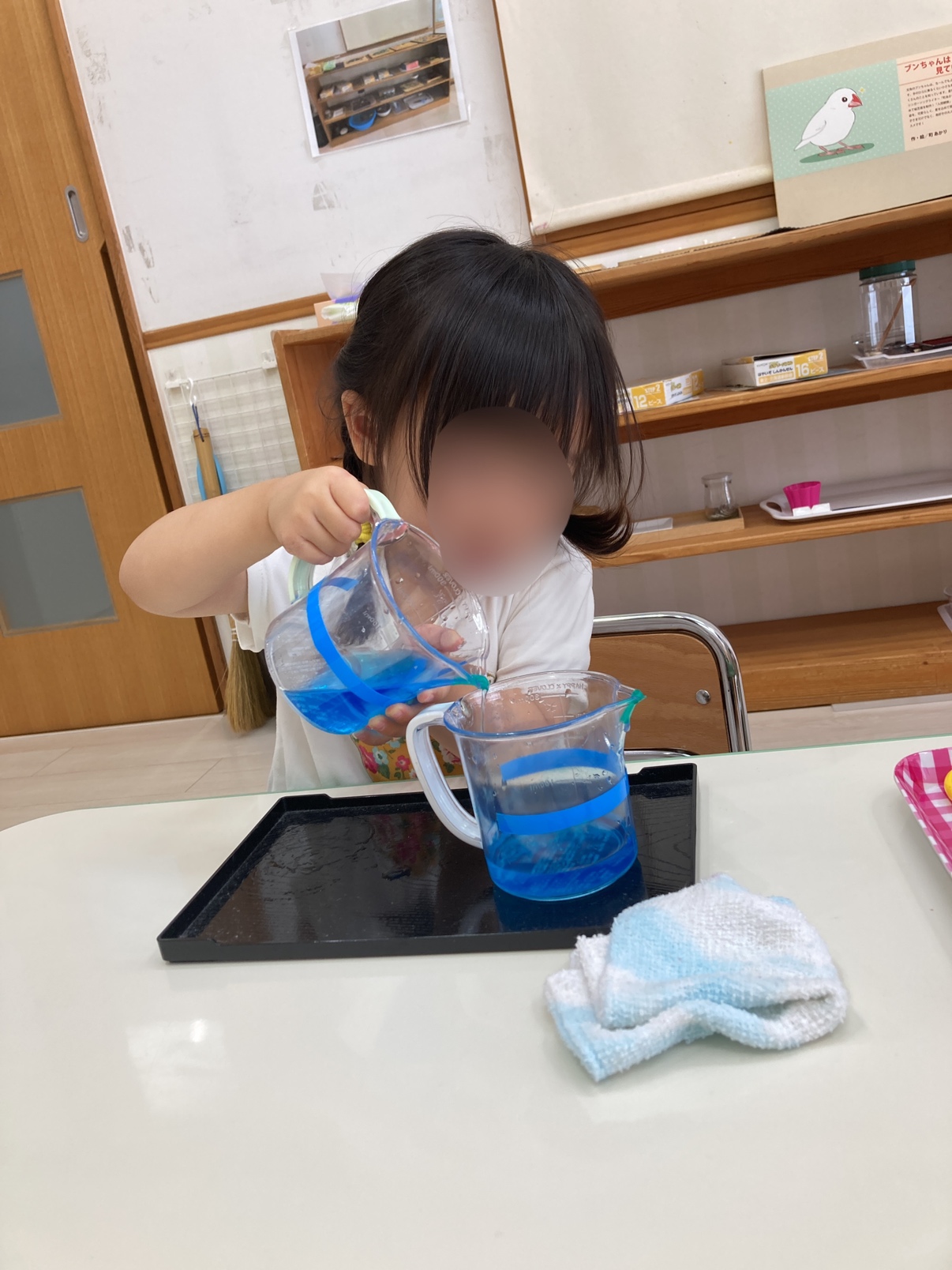 フロンティアキッズ ブログ記事 お仕事の様子　Adventureクラス(２歳児)のイメージサムネイル画像
